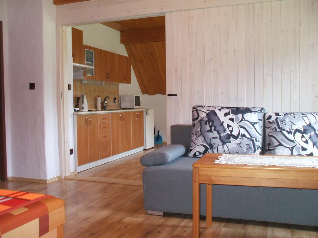 Apartments Vecernik Rokytnice Rokytnice nad Jizerou Bagian luar foto