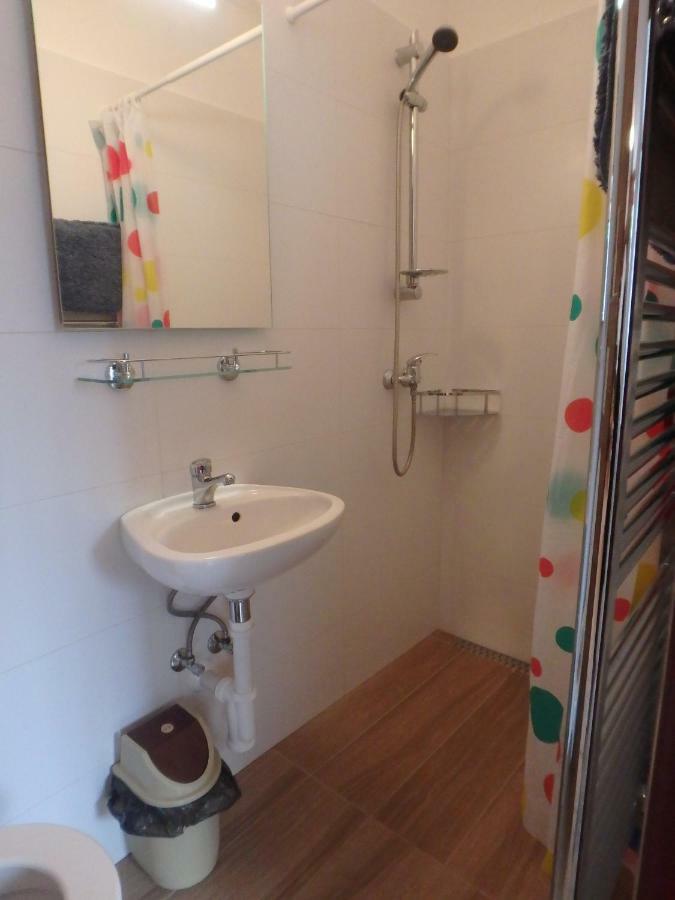 Apartments Vecernik Rokytnice Rokytnice nad Jizerou Bagian luar foto